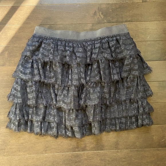 J CREW - S - EUC - Vintage Ruffle Lace Skirt - Picture 1 of 3